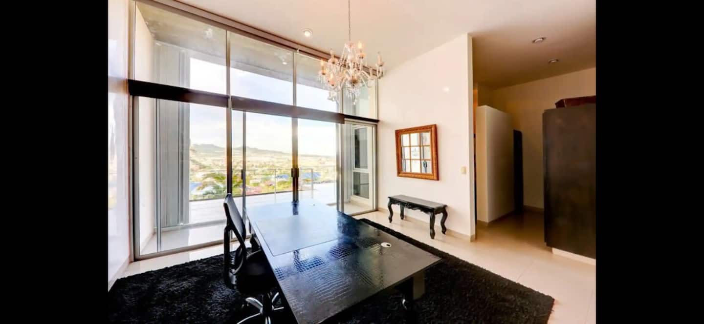 VistaMar Luxe: Pedregal Retreat 23