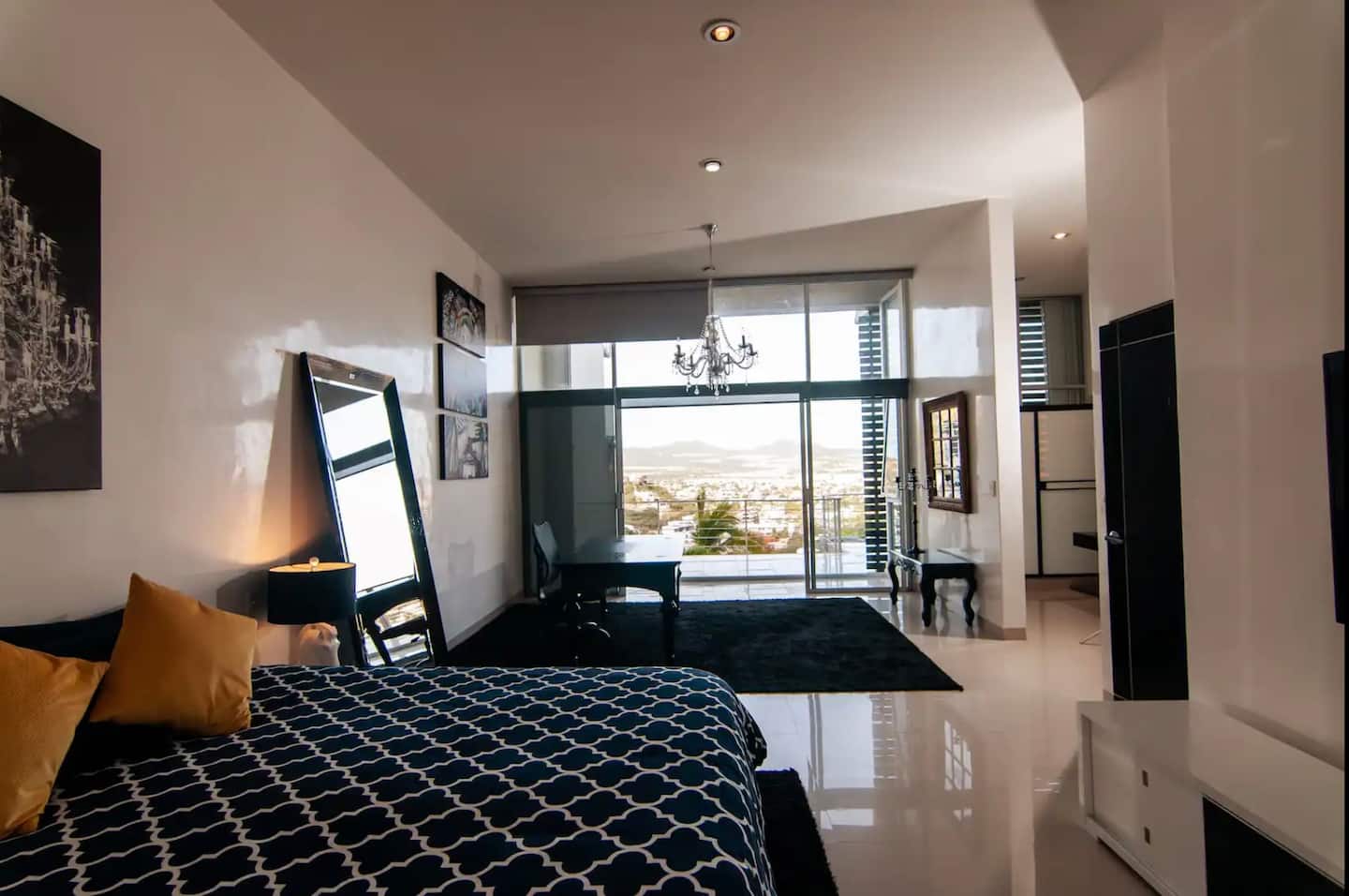 VistaMar Luxe: Pedregal Retreat 4