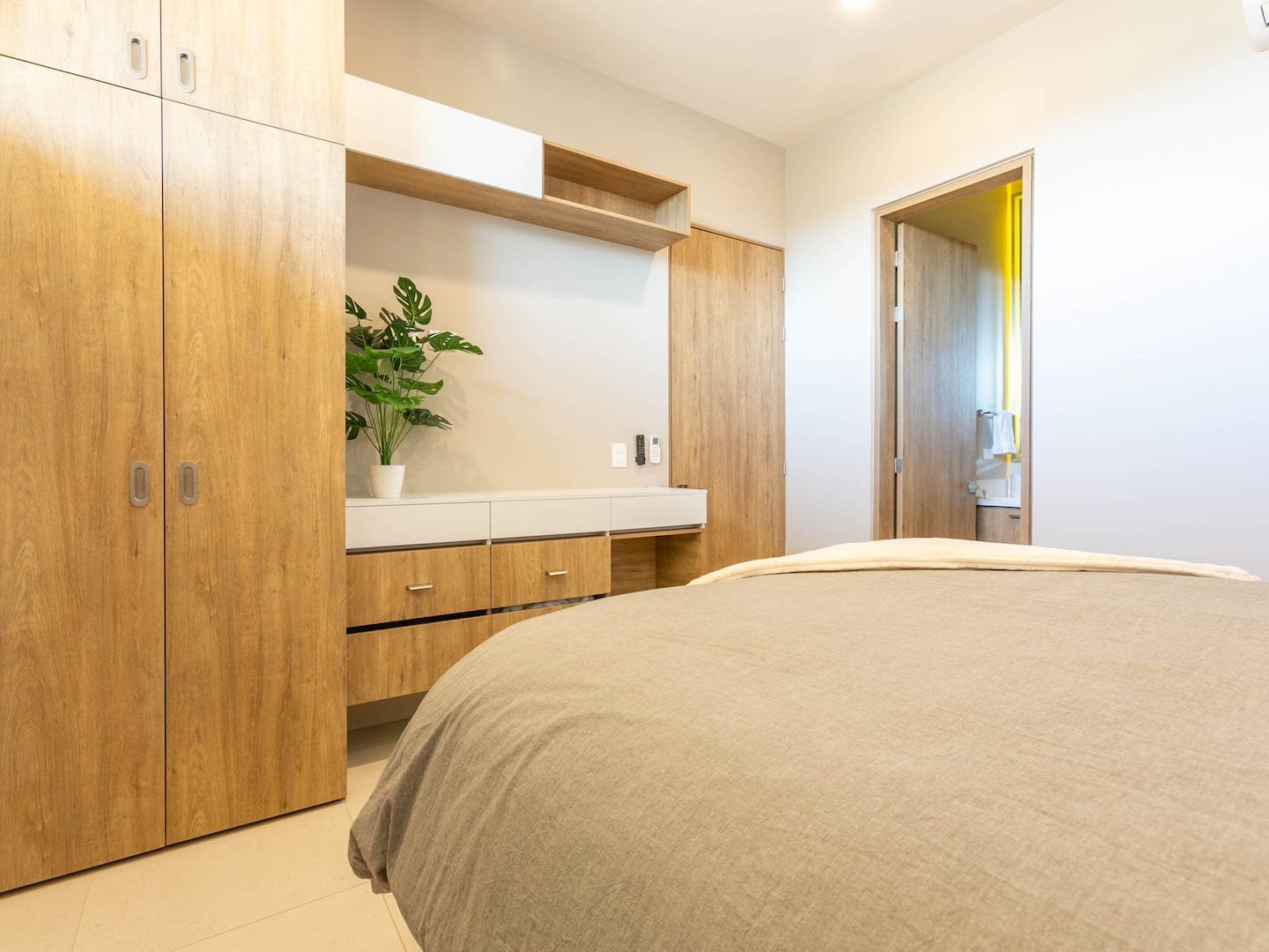 Modern 2BR with Ocean Views 19