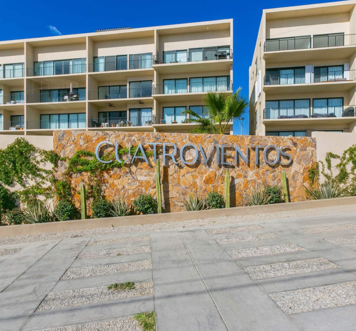 Modern 2BR with Ocean Views 30