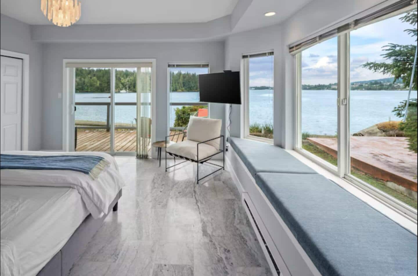 Sooke's Ocean Point Retreat 2