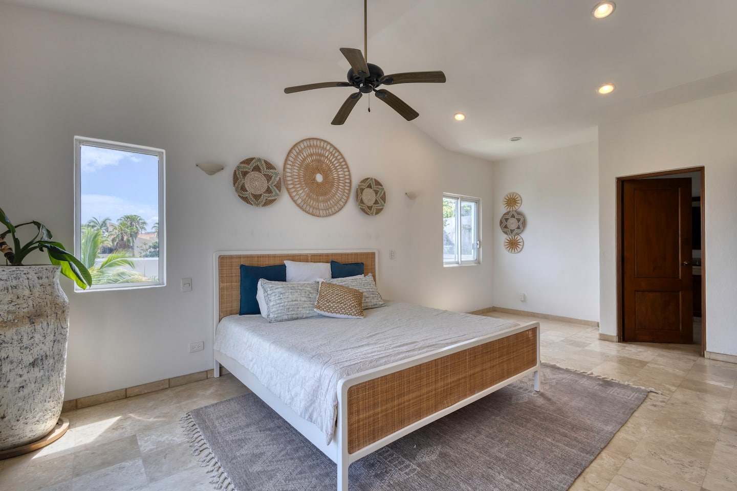 Casa Maravilla - Walk to Beach & Art District 19