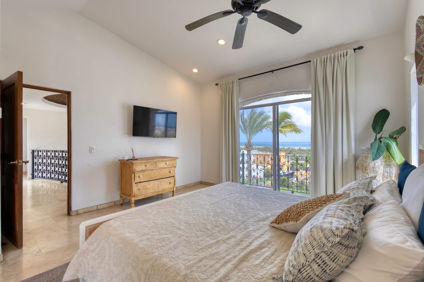 Casa Maravilla - Walk to Beach & Art District 8