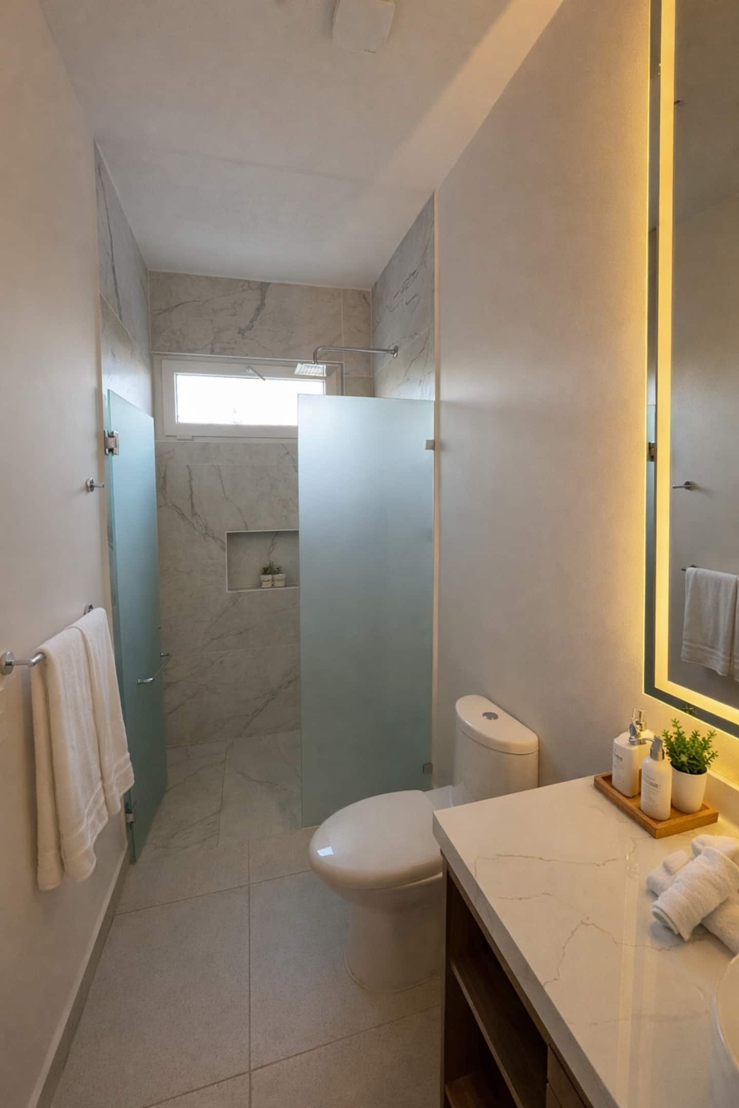 CuatroVientos 3BR | Walk to Restaurants & Cafés 11