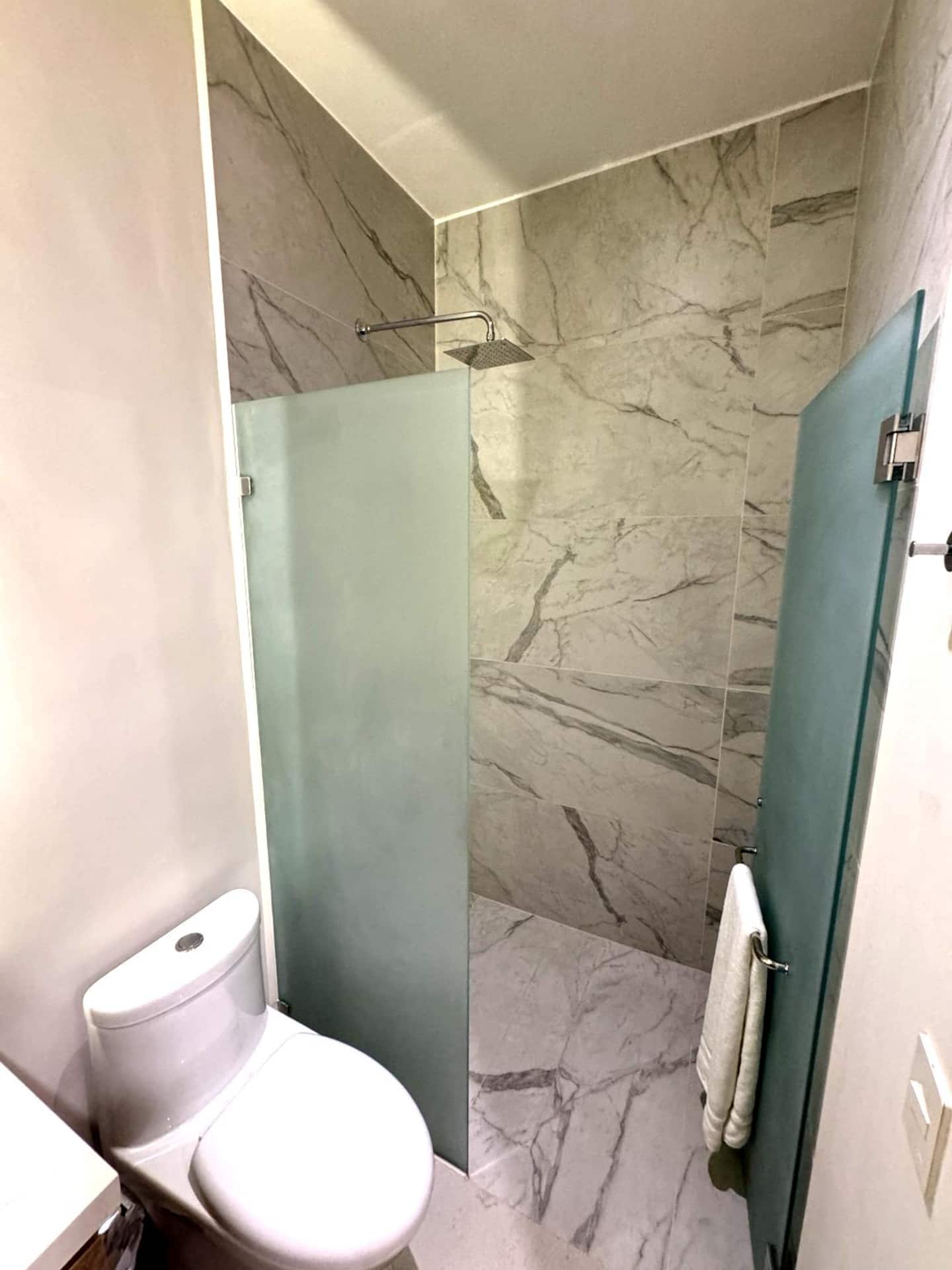 CuatroVientos 3BR | Walk to Restaurants & Cafés 12