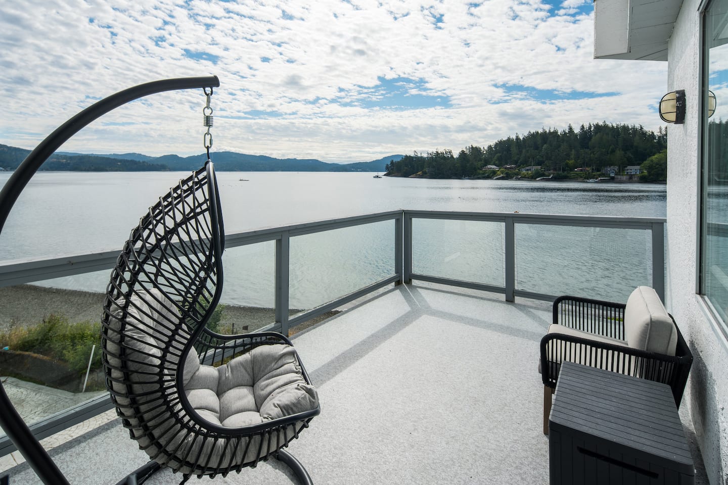 The Crow's Nest – Panoramic Oceanfront 2