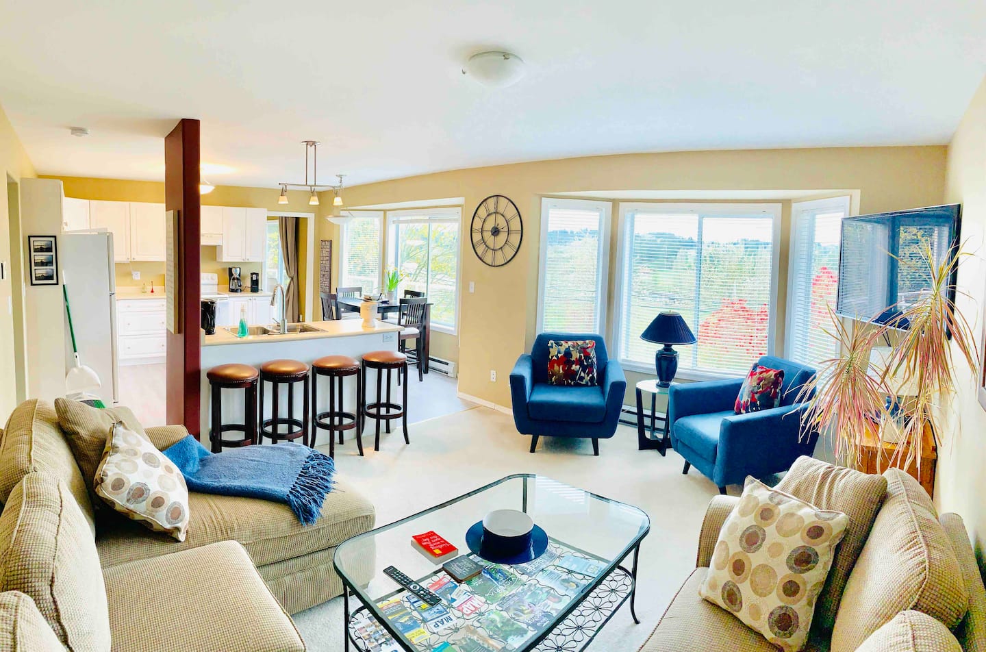 Halcyon House Tully’s Spacious 3-Bedroom