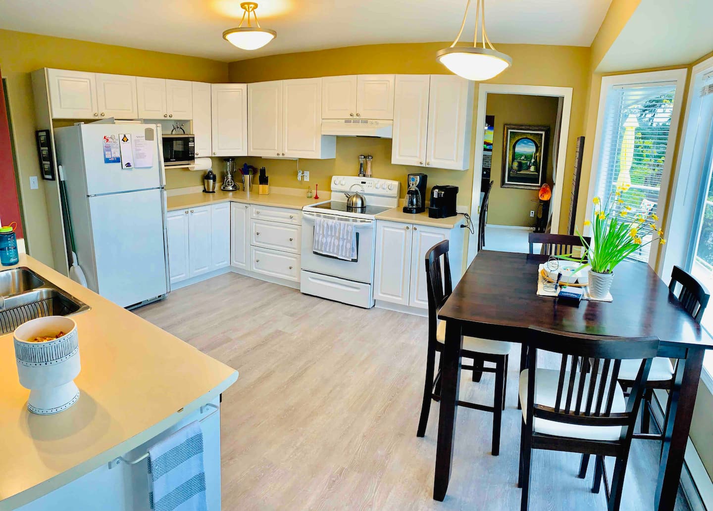 Halcyon House Tully’s Spacious 3-Bedroom 4