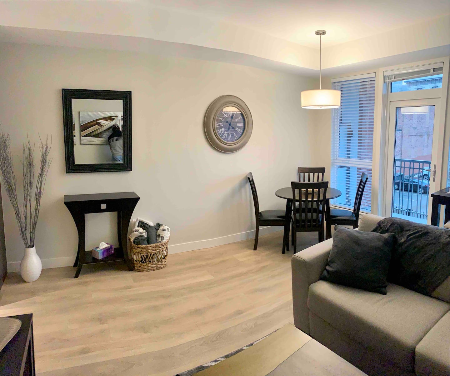 Vibrant Victoria: 1BR Condo in Downtown Hub 5