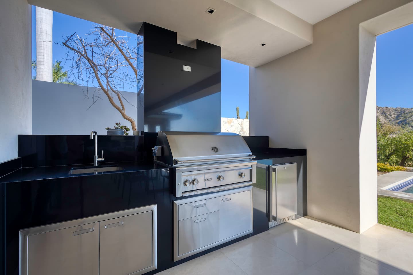 Luxe Family Villa 20