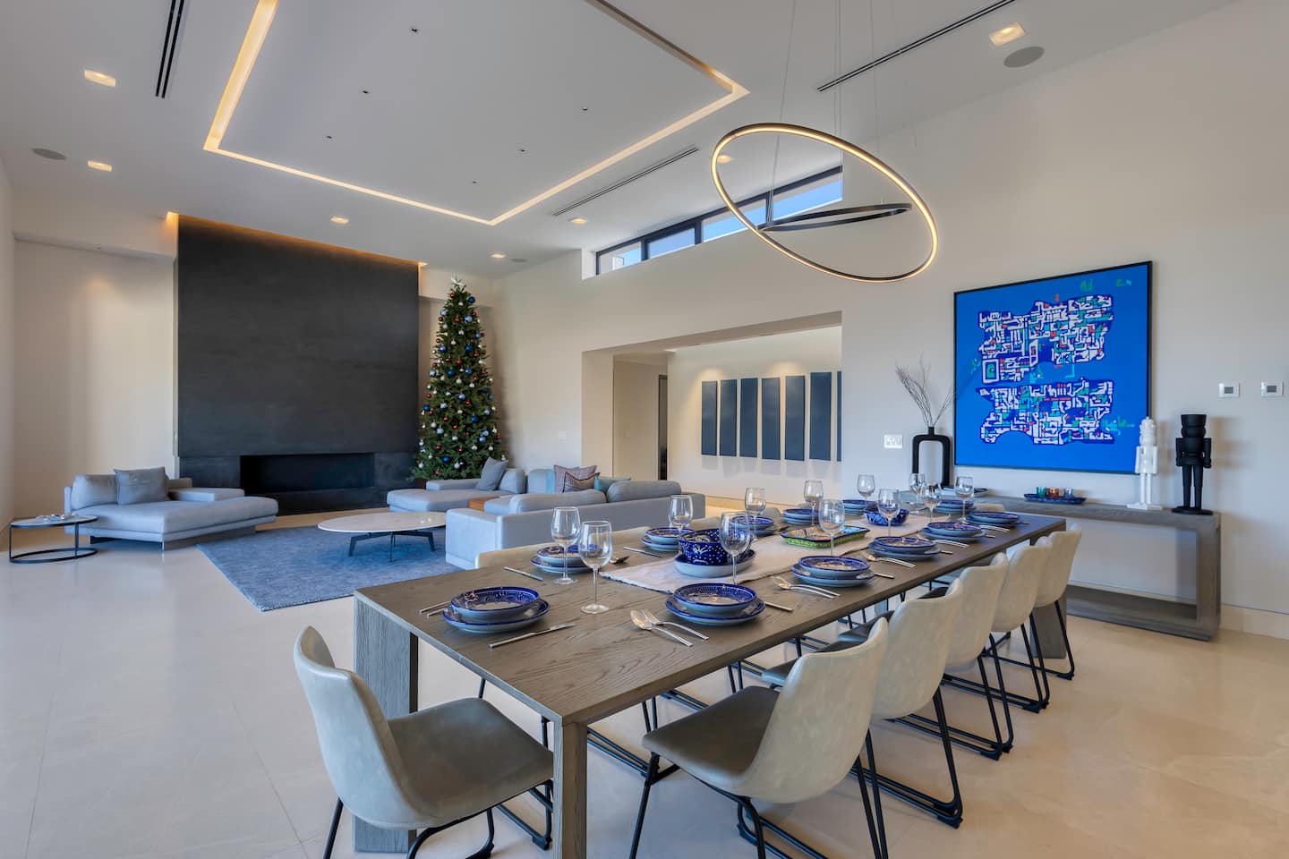 Luxe Family Villa 23