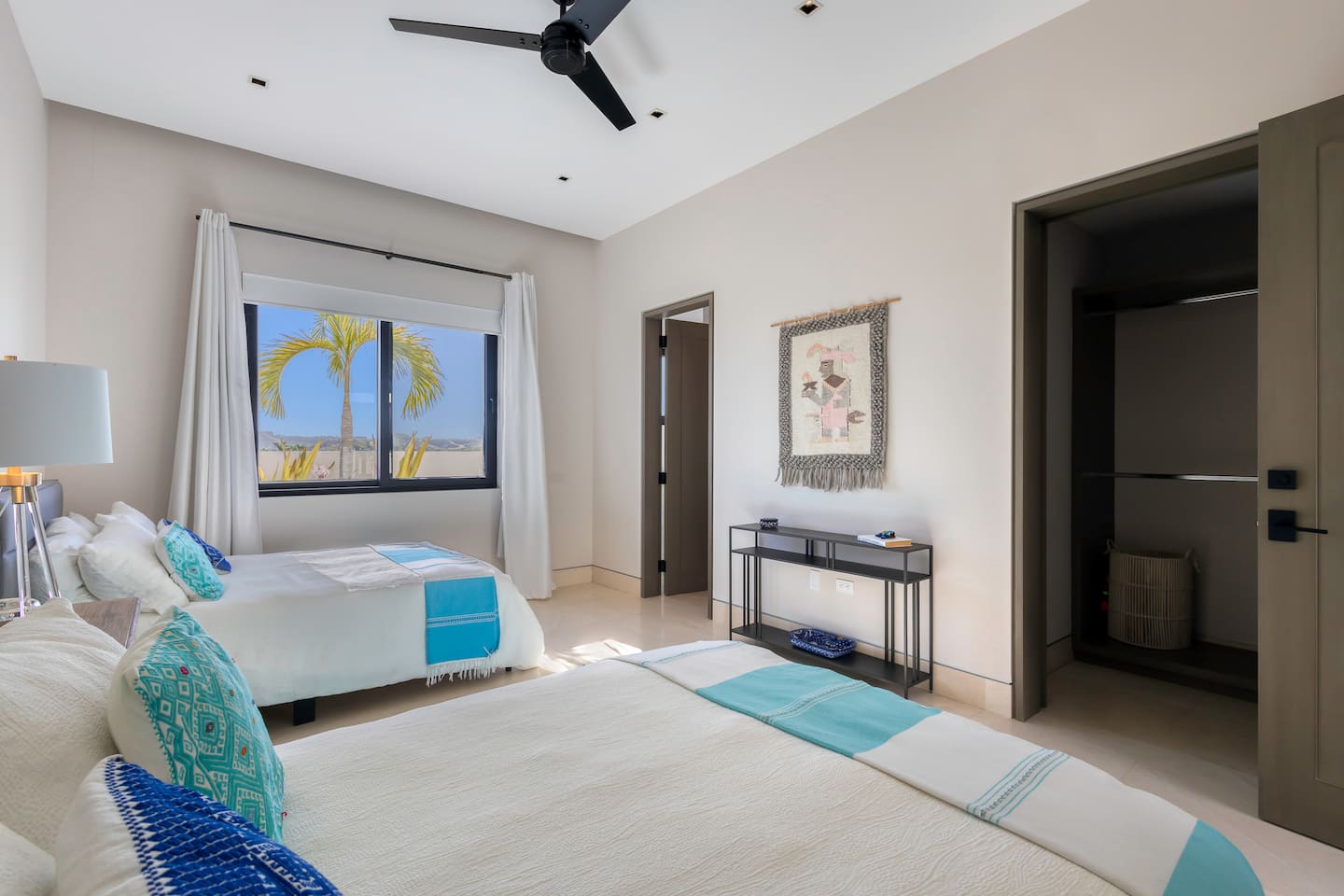 Luxe Family Villa 34