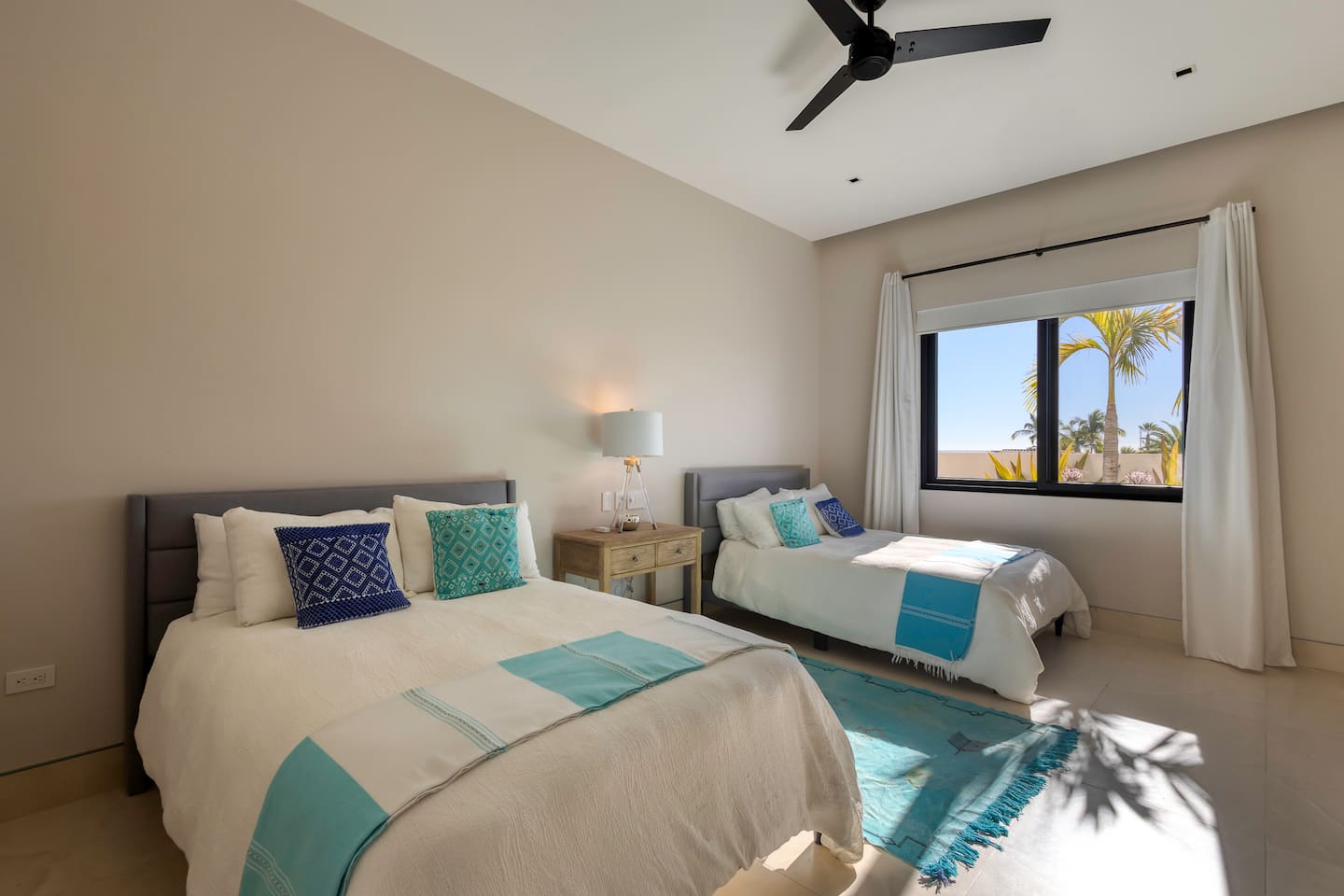 Luxe Family Villa 35
