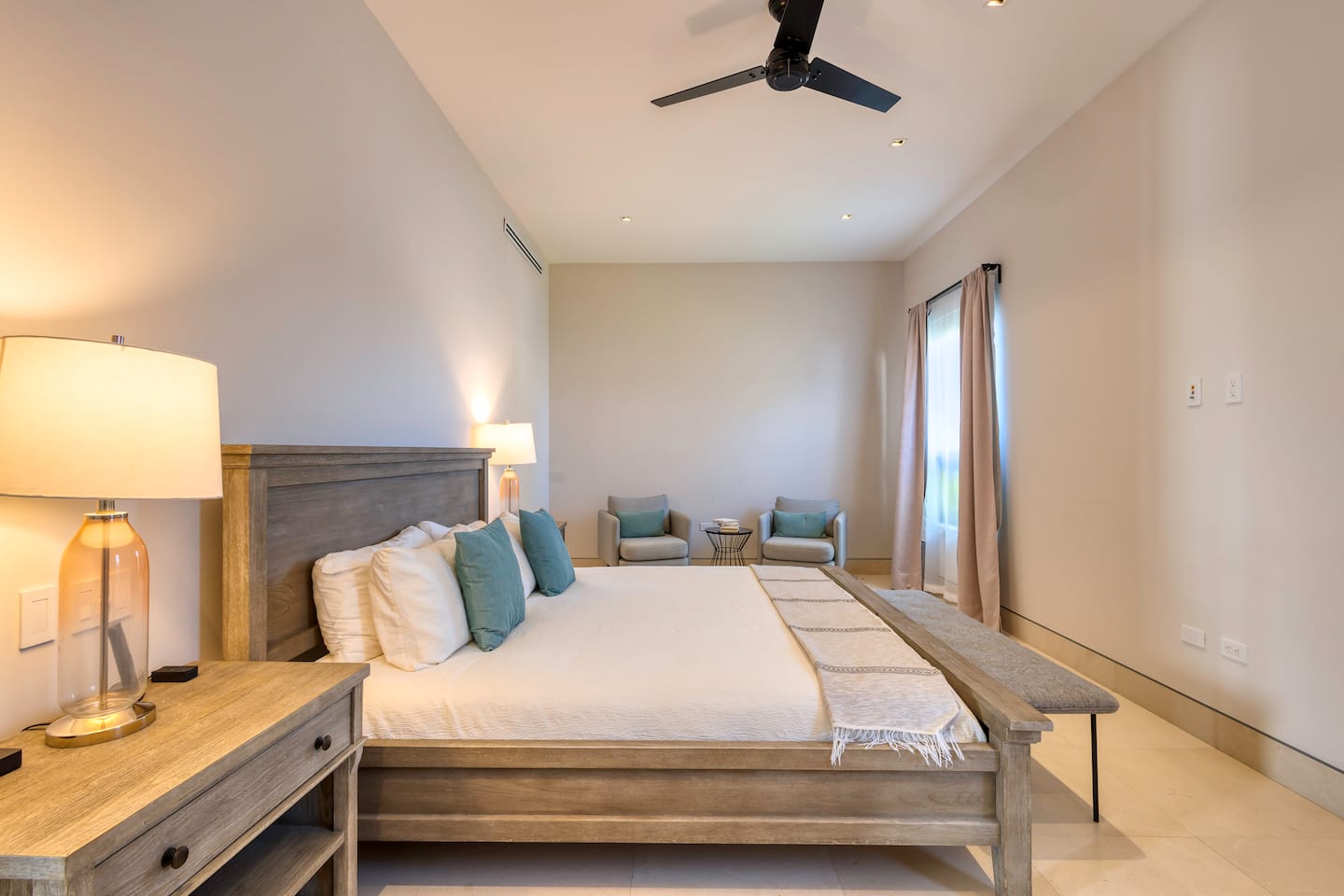 Luxe Family Villa 37