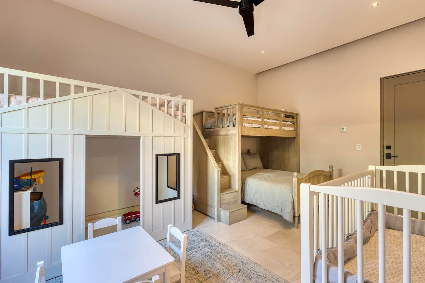 Luxe Family Villa 40