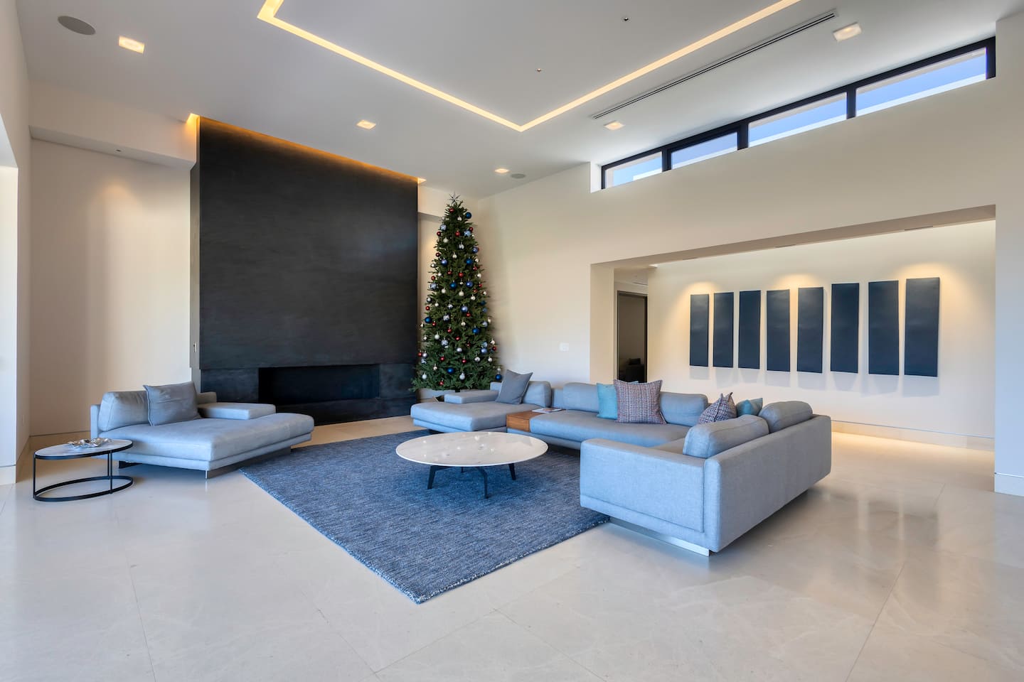 Luxe Family Villa 10