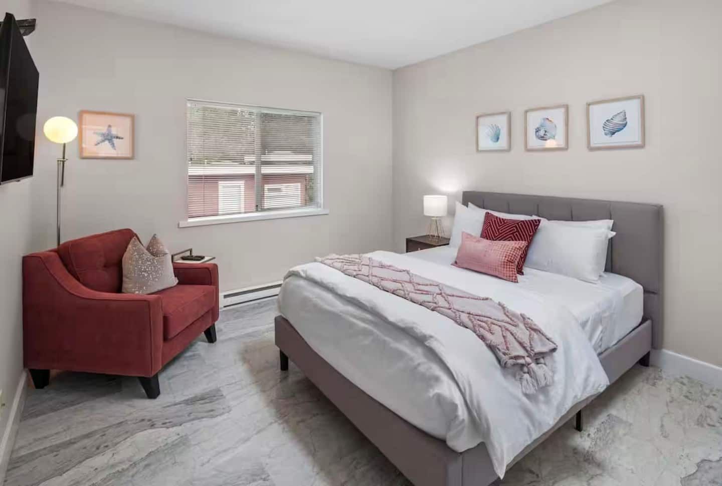 Victoria's Sea-Cret Stunning Oceanfront Home 33