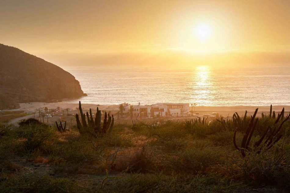 Escape to Paradise: Indulge in the Ultimate Luxury Vacation in Baja California Sur